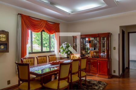 Casa para alugar com 750m², 5 quartos e 5 vagas Casa para alugar com 750m², 5 quartos e 5 vagasSala de Jantar