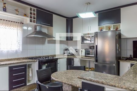 Casa para alugar com 750m², 5 quartos e 5 vagas Casa para alugar com 750m², 5 quartos e 5 vagasCozinha