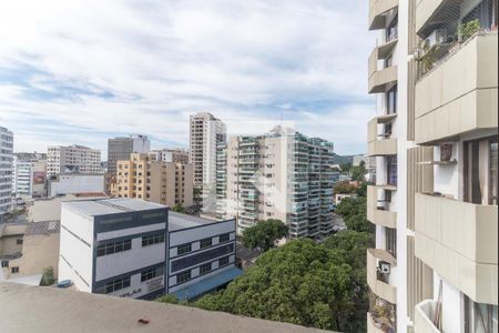 Sala - Vista de apartamento à venda com 2 quartos, 61m² em Praca da Bandeira, Rio de Janeiro