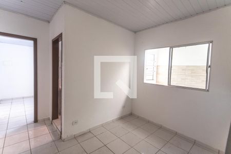Sala de estar de casa para alugar com 1 quarto, 20m² em Taboão, São Bernardo do Campo