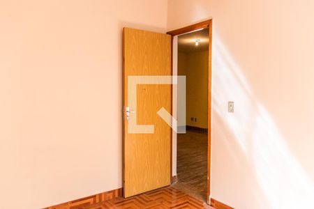 Quarto 2 de apartamento para alugar com 2 quartos, 45m² em Juliana, Belo Horizonte