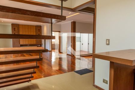 Sala de casa para alugar com 4 quartos, 411m² em Vila Santa Catarina, Americana