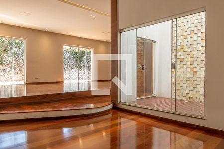 Sala de casa para alugar com 4 quartos, 411m² em Vila Santa Catarina, Americana