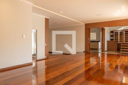 Sala de casa para alugar com 4 quartos, 411m² em Vila Santa Catarina, Americana