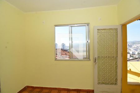 Sala de apartamento para alugar com 1 quarto, 50m² em Brás de Pina, Rio de Janeiro