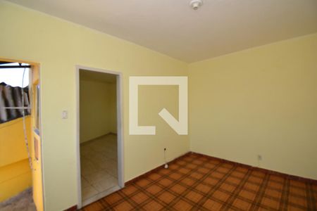 Sala de apartamento para alugar com 1 quarto, 50m² em Brás de Pina, Rio de Janeiro