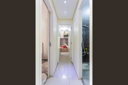 Corredor de apartamento para alugar com 2 quartos, 46m² em Vila Valparaíso, Santo André