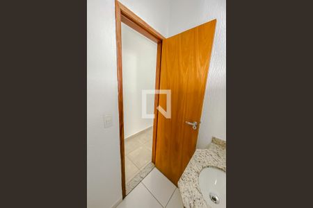 Lavabo de casa para alugar com 5 quartos, 250m² em Vila Oratório, São Paulo