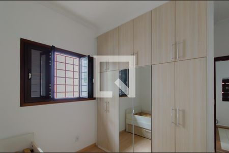 Quarto 2 de casa para alugar com 3 quartos, 190m² em Vila Mariana, São Paulo