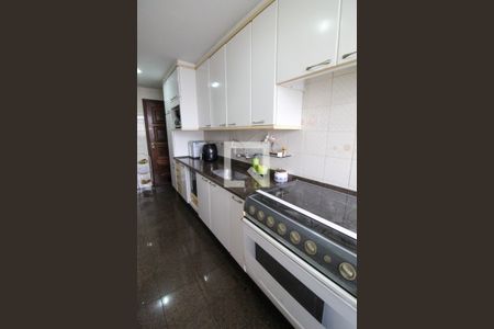 Apartamento à venda com 210m², 3 quartos e 2 vagas Apartamento à venda com 210m², 3 quartos e 2 vagasCozinha