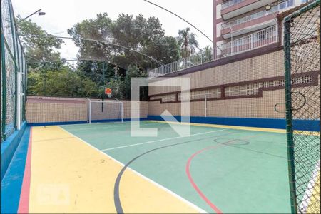 Apartamento à venda com 210m², 3 quartos e 2 vagas Apartamento à venda com 210m², 3 quartos e 2 vagasÁrea comum - Quadra