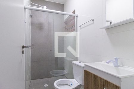 Banheiro de casa para alugar com 1 quarto, 55m² em Jardim das Flores, Osasco