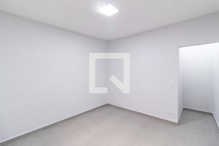 Quarto de casa para alugar com 1 quarto, 55m² em Jardim das Flores, Osasco