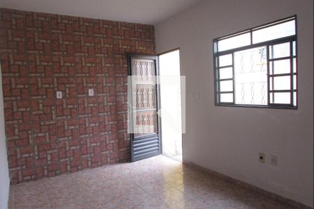 Sala de casa para alugar com 2 quartos, 80m² em Campo Grande, Rio de Janeiro