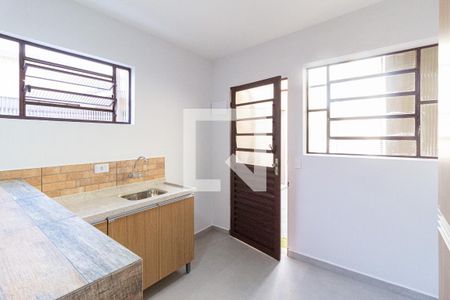 Cozinha de casa para alugar com 1 quarto, 25m² em Jardim das Flores, Osasco