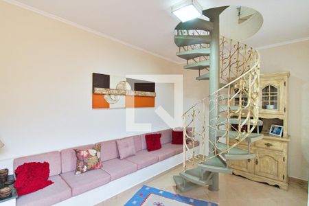 Sala Intima de casa à venda com 4 quartos, 250m² em Vila Sonia, São Paulo