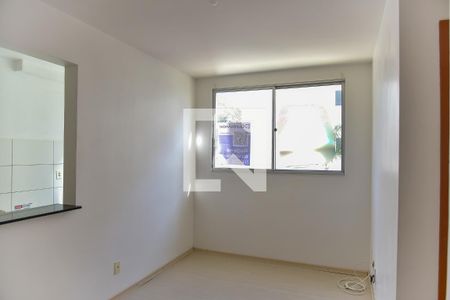 Sala de apartamento à venda com 2 quartos, 48m² em Rubem Berta, Porto Alegre