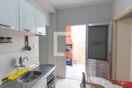 Cozinha de casa para alugar com 1 quarto, 25m² em Vila Rio Branco, São Paulo