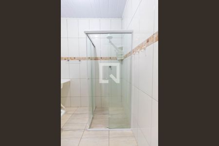 Banheiro de casa para alugar com 1 quarto, 25m² em Vila Rio Branco, São Paulo
