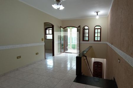 Sala  de casa à venda com 3 quartos, 250m² em Vila Nhocune, São Paulo