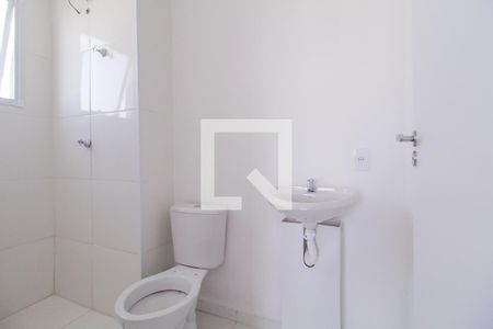 Banheiro da Suíte de apartamento para alugar com 1 quarto, 30m² em Vila Tolstoi, São Paulo