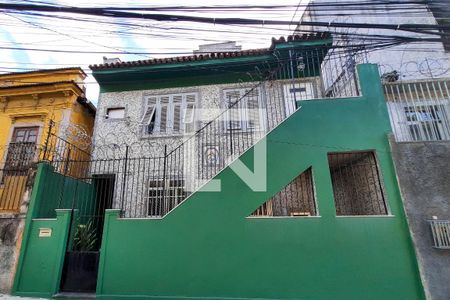 Fachada de casa à venda com 2 quartos, 78m² em São Cristóvão, Rio de Janeiro