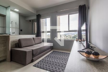 Sala de TV de apartamento para alugar com 1 quarto, 45m² em Melville Empresarial Ii, Barueri