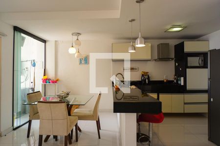 Sala/Cozinha de apartamento à venda com 1 quarto, 80m² em Barra da Tijuca, Rio de Janeiro