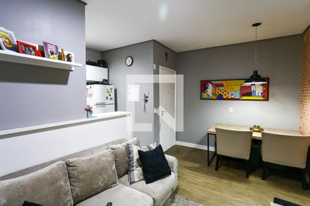 Sala de apartamento à venda com 2 quartos, 72m² em Jardim Henriqueta, Taboão da Serra