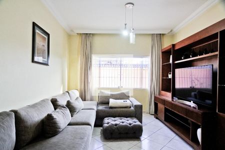 Sala de casa para alugar com 4 quartos, 350m² em Jardim Marisa, São Paulo