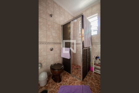 Banheiro da Suíte 1 de casa à venda com 5 quartos, 150m² em Jardim Luso, São Paulo