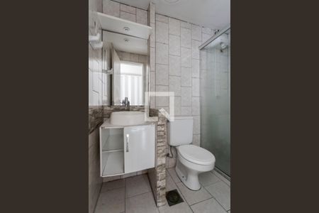 Banheiro de apartamento à venda com 1 quarto, 47m² em Parque Santa Fé, Porto Alegre