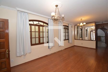 Sala de casa à venda com 3 quartos, 138m² em Vila da Penha, Rio de Janeiro