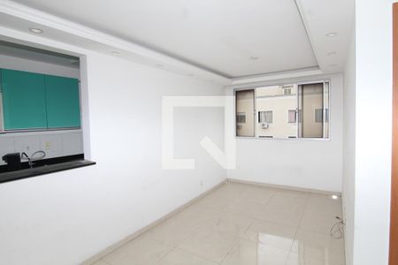 Sala de apartamento para alugar com 2 quartos, 55m² em Vigário Geral, Rio de Janeiro