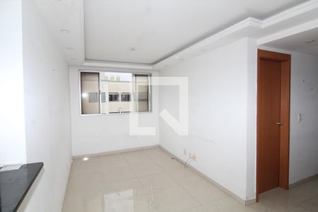 Sala de apartamento para alugar com 2 quartos, 55m² em Vigário Geral, Rio de Janeiro