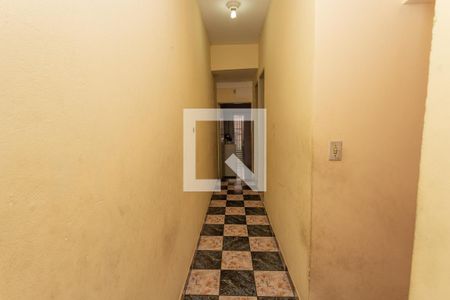 Corredor de casa para alugar com 3 quartos, 166m² em Piraporinha, Diadema