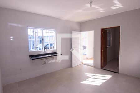 Sala/Cozinha de casa para alugar com 2 quartos, 60m² em Jardim Vila Carrão, São Paulo