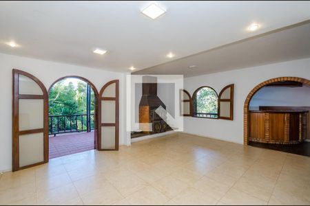 Sala de casa de condomínio para alugar com 4 quartos, 700m² em Estância Serrana, Nova Lima