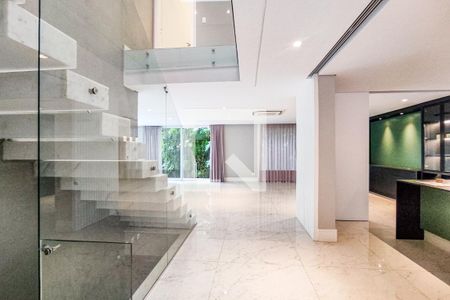 Sala de casa de condomínio à venda com 3 quartos, 600m² em Granja Julieta, São Paulo