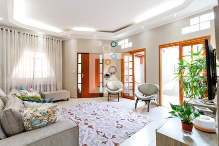 Sala de casa à venda com 3 quartos, 330m² em Vila Leonor, São Paulo