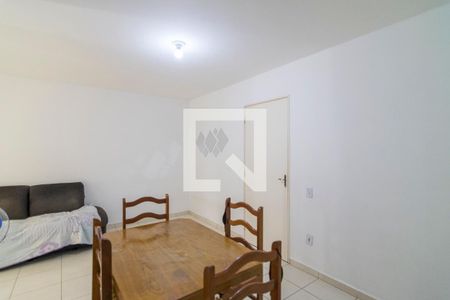 Sala de apartamento para alugar com 2 quartos, 64m² em Jardim Santa Cristina, Santo André