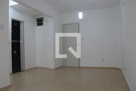 Sala/Quarto de kitnet/studio para alugar com 1 quarto, 32m² em Centro, São Vicente