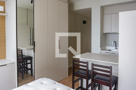 Quarto de kitnet/studio para alugar com 1 quarto, 25m² em Centro, Florianópolis