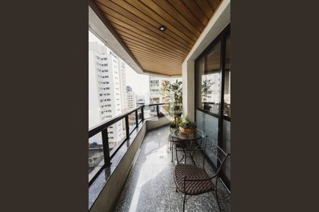Varanda 2 de apartamento à venda com 4 quartos, 200m² em Perdizes, São Paulo