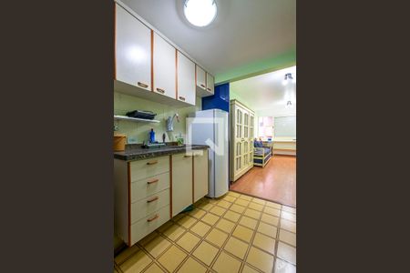 Cozinha de kitnet/studio para alugar com 1 quarto, 28m² em Cerqueira César, São Paulo