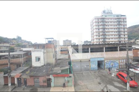 Vista do Quarto 1 de apartamento para alugar com 2 quartos, 42m² em Madureira, Rio de Janeiro