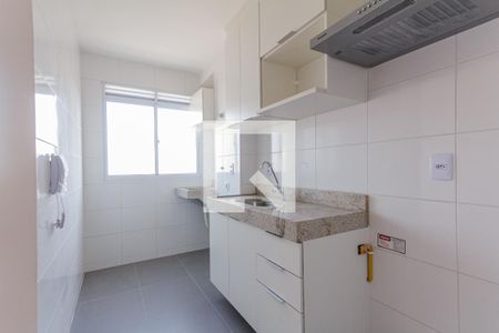 Cozinha de apartamento para alugar com 2 quartos, 43m² em Parque São Vicente, Mauá