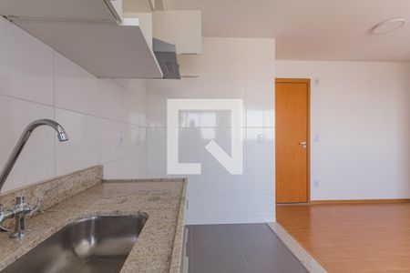 Cozinha de apartamento para alugar com 2 quartos, 43m² em Parque São Vicente, Mauá