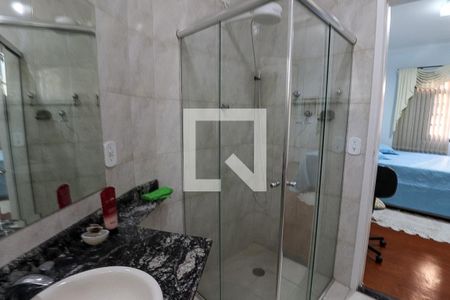 Casa para alugar com 224m², 4 quartos e 5 vagas Casa para alugar com 224m², 4 quartos e 5 vagasBanheiro suíte 2