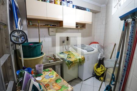 Casa para alugar com 224m², 4 quartos e 5 vagas Casa para alugar com 224m², 4 quartos e 5 vagasÁrea de Serviço